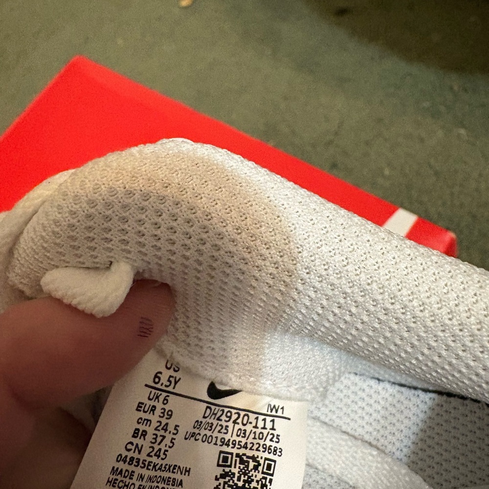 Nike White Mesh Sneakers - Picture 8 of 8